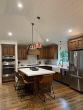 50 Oakcrest Ct in Napa, CA - Building Photo - Building Photo