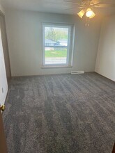 730 Fairwood Dr in Neenah, WI - Building Photo - Building Photo