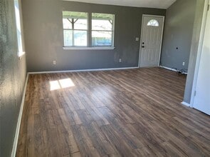 2820 Fisher Hill Rd in Baytown, TX - Building Photo - Building Photo