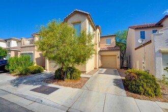 5924 W Santoli Ave in Las Vegas, NV - Building Photo - Building Photo