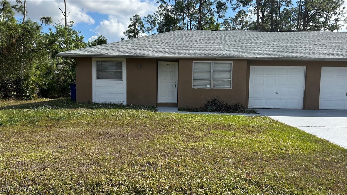 2429 George Ave S in Lehigh Acres, FL - Building Photo