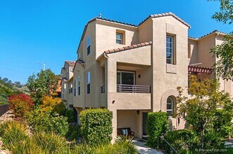 2866 Escala Cir in San Diego, CA - Building Photo - Building Photo