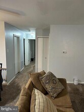 12 Michele Ct in Levittown, PA - Building Photo - Building Photo