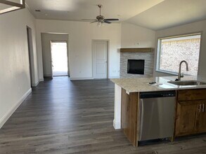 7219 23rd St in Lubbock, TX - Building Photo - Building Photo