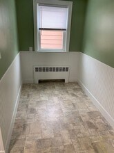 12 Waverley St in Waltham, MA - Building Photo - Building Photo