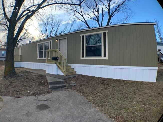 4842 SW Topeka Blvd in Topeka, KS - Building Photo - Building Photo