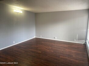 2704 68th St in Lubbock, TX - Building Photo - Building Photo