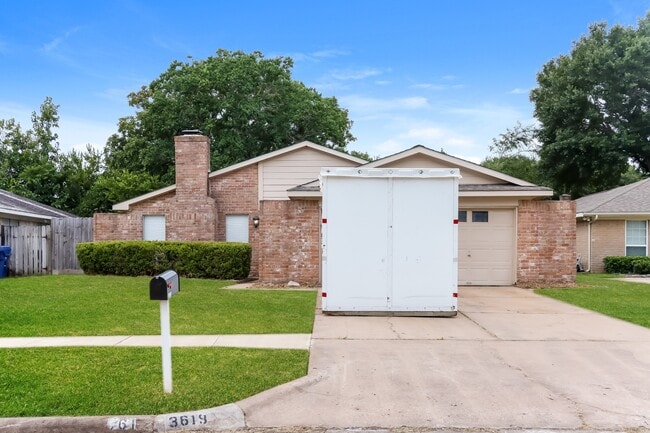 property at 3618 Quail Meadow Dr