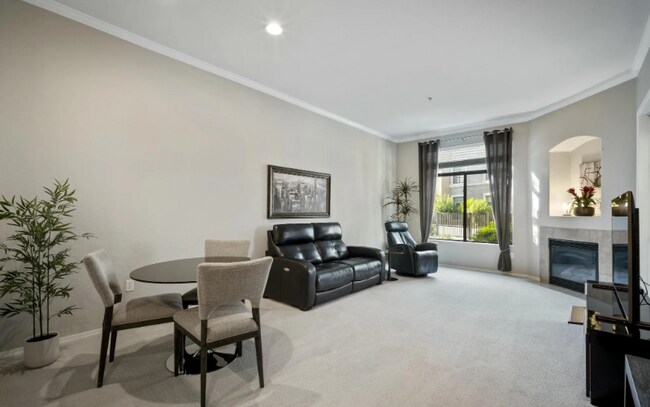 11640 N Tatum Blvd in Phoenix, AZ - Foto de edificio - Building Photo