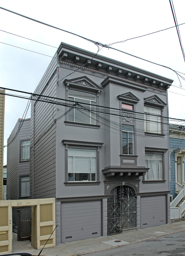 235-239 Pixley St in San Francisco, CA - Building Photo - Building Photo