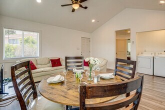 1120 Sunrise Hill in Concord, CA - Building Photo - Building Photo