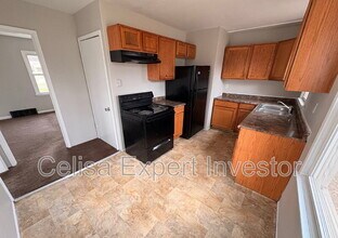 4819 S Anthony Blvd in Fort Wayne, IN - Building Photo - Building Photo