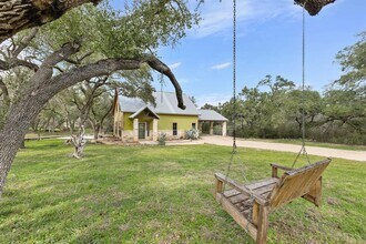 116 Cascade Trail in San Marcos, TX - Building Photo - Building Photo