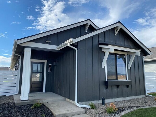 2980 N Corvus St in Post Falls, ID - Foto de edificio - Building Photo