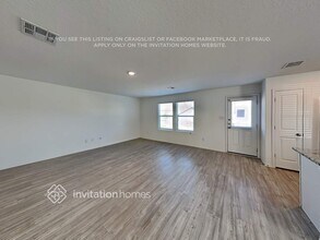 135 Pasadena Pl in New Braunfels, TX - Foto de edificio - Building Photo