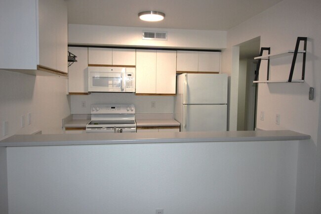 481 Mission Blvd in Santa Rosa, CA - Building Photo - Building Photo
