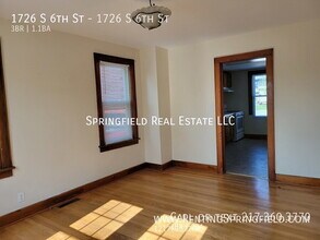 1726 S 6th St in Springfield, IL - Building Photo - Building Photo