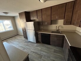 410 6th St SE in Minneapolis, MN - Building Photo