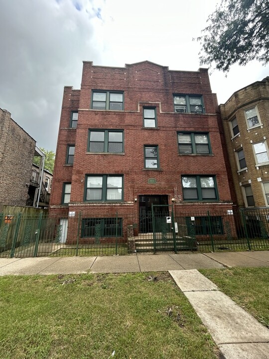 6939 S Dorchester Ave in Chicago, IL - Building Photo