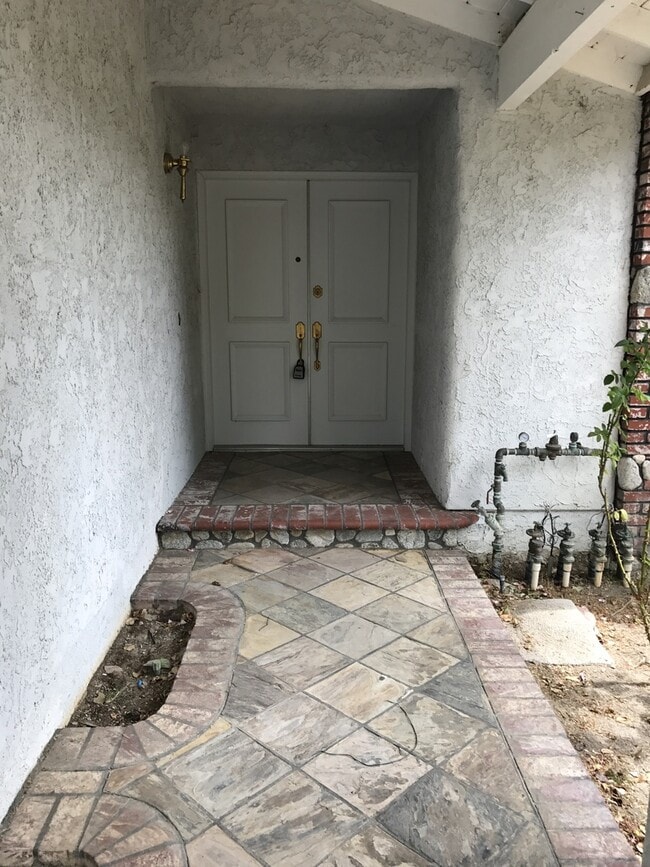 7612 Atron Ave in Los Angeles, CA - Building Photo - Building Photo