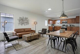 8505 Denby St in Houston, TX - Building Photo - Building Photo