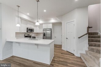 24742 Monk Meadows Terrace in Dulles, VA - Building Photo - Building Photo