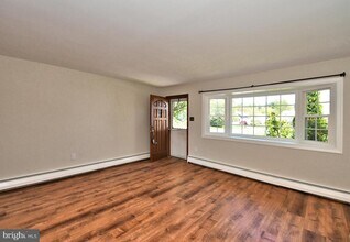 436 Anthony Rd in King of Prussia, PA - Building Photo - Building Photo