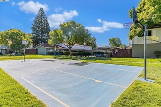 4789 Saginaw Cir in Pleasanton, CA - Building Photo - Building Photo