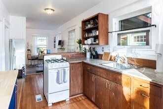 1322 NE Skidmore St in Portland, OR - Building Photo - Building Photo