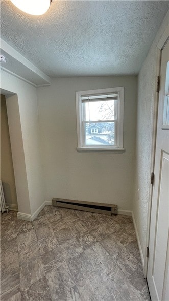 814 Green St, Unit 2 in Greensburg, PA - Building Photo - Building Photo