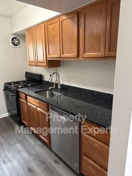 2110 N Culpeper St in Arlington, VA - Building Photo