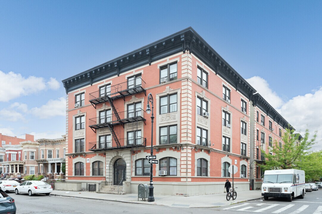 2304 Newkirk Ave in Brooklyn, NY - Building Photo