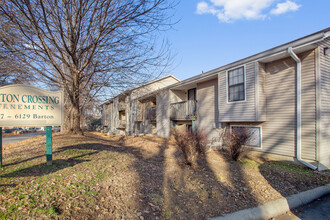 Barton Crossing in Shawnee, KS - Building Photo - Building Photo