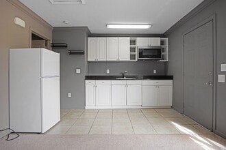 2326 Fan Palm Dr in Davenport, FL - Building Photo - Building Photo