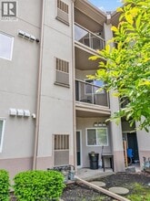 3000 Sandwich St. in Windsor, ON - Building Photo - Building Photo