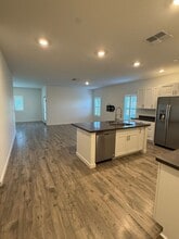 1682 Almondwood Dr in Orland, CA - Building Photo - Building Photo