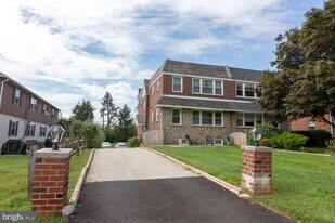 3518 Rhoads Ave, Unit Apt A2 in Newtown Square, PA - Building Photo