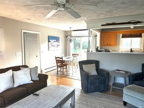 50 Osprey Rd in South Kingstown, RI - Building Photo - Building Photo