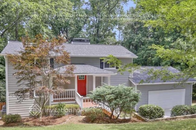 5789 Chisholm Trail SW in Lilburn, GA - Foto de edificio - Building Photo