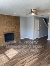 936 Southmoor Dr in Arlington, TX - Building Photo - Building Photo