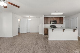 5864 Magnolia Bend Blvd in Milton, FL - Building Photo - Building Photo