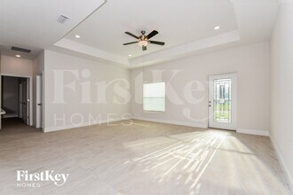 1424 NE 1st Ave in Cape Coral, FL - Building Photo - Building Photo