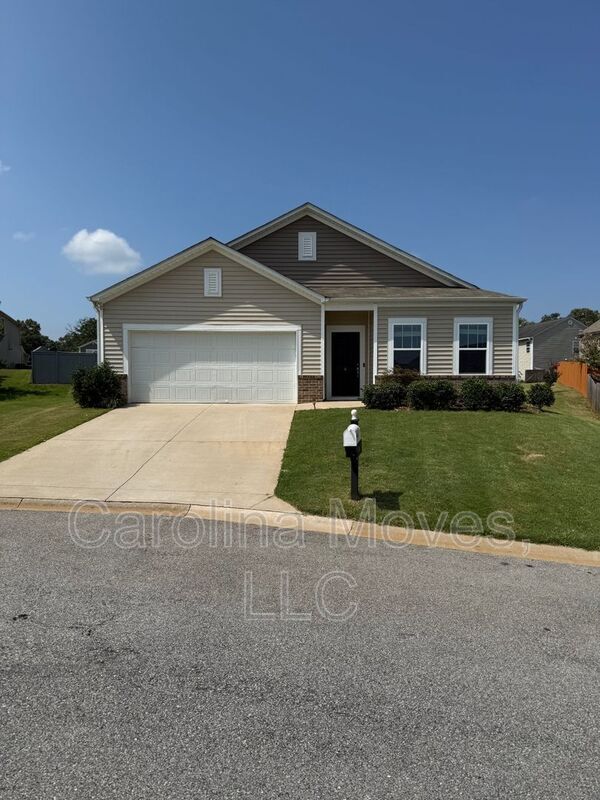 6 Larson Dr in Simpsonville, SC - Building Photo - Building Photo