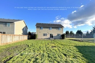 107 Williams Blvd NE in Orting, WA - Building Photo - Building Photo