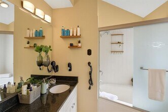 4308 Laguna Dr in Dallas, TX - Building Photo - Building Photo