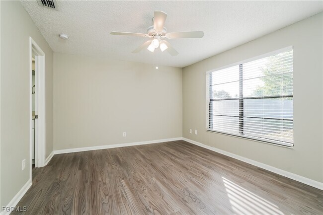 property at 220 SE 27th Terrace