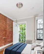 422 E 9th St in New York, NY - Building Photo - Building Photo