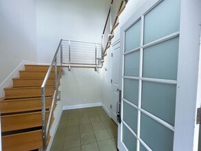142 Laurel Ave in Millbrae, CA - Foto de edificio - Building Photo