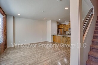 187 N 44th Pl in Ridgefield, WA - Building Photo - Building Photo