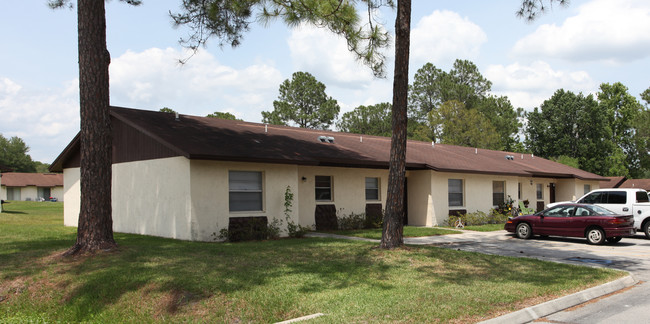 St Johns Apartments in Orange Park, FL - Building Photo - Building Photo